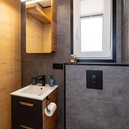 Vikendica Dragon Bay - Falkor Drage