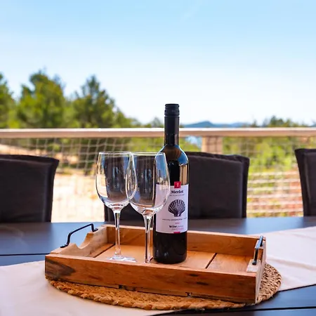 Dragon Bay - Falkor Vikendica Drage