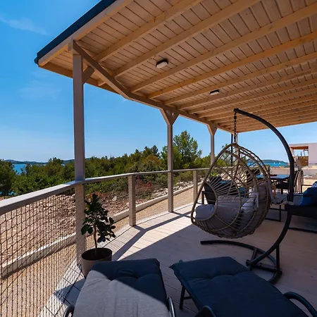 Dragon Bay - Falkor Drage