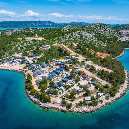 Dragon Bay - Falkor Holiday home